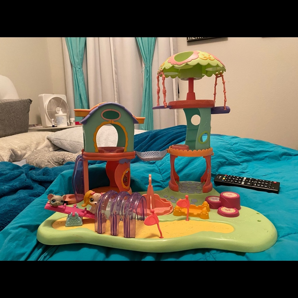 Littlest Pet Shop Park Playset